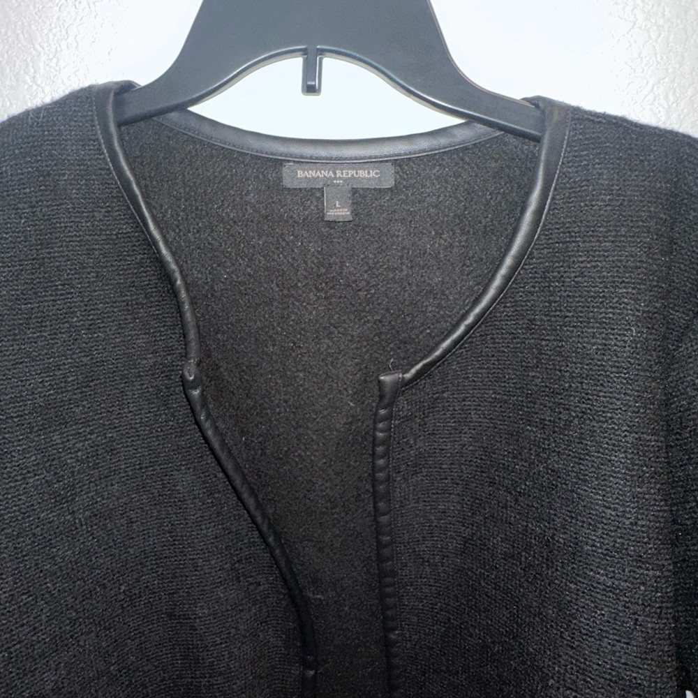 Banana Republic Faux Leather Trim Black Cropped Open Front Jacket - Picture 2 of 6